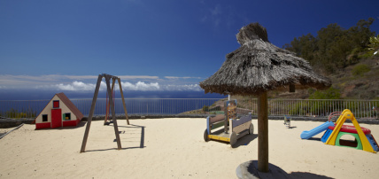 Hôtel Village Cabo Girao 4*, Séjour Portugal, Madère, Île de Madère par Ôvoyages Hôtel Village Cabo Girao 4*, Séjour Portugal, Madère, Île de Madère par Ôvoyages