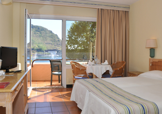 Hôtel Top Clubs Energie Dom Pedro Madeira Ocean Beach 4* Hôtel Top Clubs Energie Dom Pedro Madeira Ocean Beach 4*