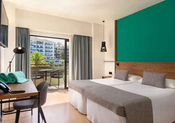 Hôtel Fergus Puerto De La Cruz 4* Hôtel Fergus Puerto De La Cruz 4*