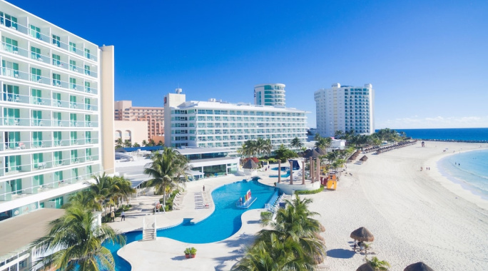 Hôtel Krystal Cancún 3*, Séjour Mexique, Cancun par Ôvoyages Hôtel Krystal Cancún 3*, Séjour Mexique, Cancun par Ôvoyages