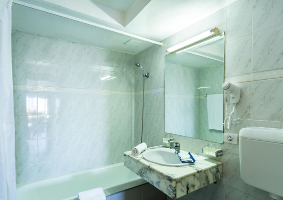 Hôtel Bellevue Aquarius 3* Hôtel Bellevue Aquarius 3*