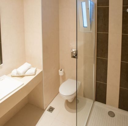 Hôtel Meliton 3*, Séjour Grèce & ses îles, Rhodes par Ôvoyages Hôtel Meliton 3*, Séjour Grèce & ses îles, Rhodes par Ôvoyages