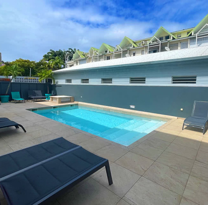 Hôtel Karaïbes 2*, Séjour Antilles, Guadeloupe par Ôvoyages Hôtel Karaïbes 2*, Séjour Antilles, Guadeloupe par Ôvoyages