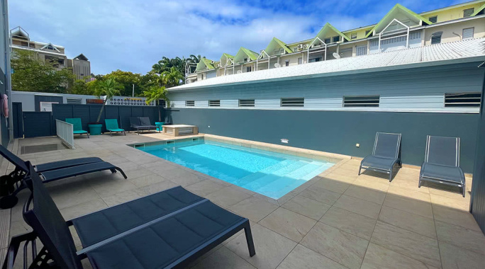 Hôtel Karaïbes 2*, Séjour Antilles, Guadeloupe par Ôvoyages Hôtel Karaïbes 2*, Séjour Antilles, Guadeloupe par Ôvoyages