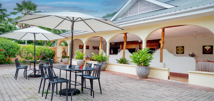 Hôtel The Britannia 2*, Séjour Seychelles, Praslin par Ôvoyages Hôtel The Britannia 2*, Séjour Seychelles, Praslin par Ôvoyages
