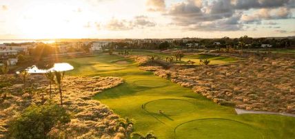 COMBINÉ 2 ILES : RÉUNION + ILE MAURICE Le Nautile Beachfront + Radisson Blu Azuri Resort & Spa 12 nuits ****, Combiné Réunion par Ôvoyages COMBINÉ 2 ILES : RÉUNION + ILE MAURICE Le Nautile Beachfront + Radisson Blu Azuri Resort & Spa 12 nuits ****, Combiné Réunion par Ôvoyages