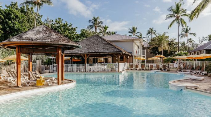 COMBINÉ 2 ILES : RÉUNION + ILE MAURICE La Réunion en Formule Tout Compris en Liberté - Séjour à l'hôtel le Récif + Radisson Blu Poste Lafayette Resort & Spa 12 nuits ***, Combiné Réunion par Ôvoyages COMBINÉ 2 ILES : RÉUNION + ILE MAURICE La Réunion en Formule Tout Compris en Liberté - Séjour à l'hôtel le Récif + Radisson Blu Poste Lafayette Resort & Spa 12 nuits ***, Combiné Réunion par Ôvoyages