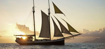 Croisière Silhouette Cruises Sea Pearl, Croisière Seychelles, Praslin par Ôvoyages Croisière Silhouette Cruises Sea Pearl, Croisière Seychelles, Praslin par Ôvoyages