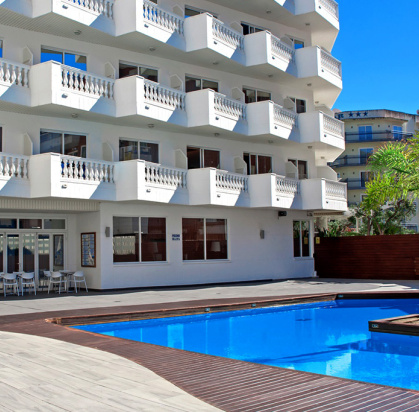Hôtel Bernat II 4* Sup, Séjour Espagne & ses îles, Barcelone et sa région par Ôvoyages Hôtel Bernat II 4* Sup, Séjour Espagne & ses îles, Barcelone et sa région par Ôvoyages