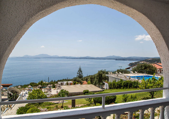 Hôtel Pantokrator 3* Hôtel Pantokrator 3*