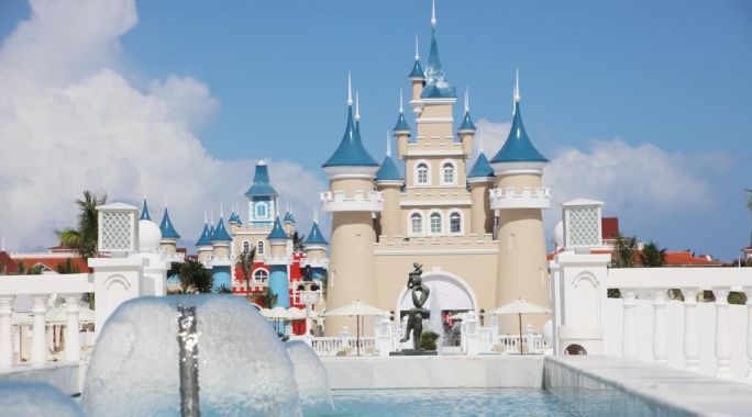 Hôtel Bahia Principe Fantasia Punta Cana 5*, Séjour République Dominicaine, Punta Cana par Ôvoyages Hôtel Bahia Principe Fantasia Punta Cana 5*, Séjour République Dominicaine, Punta Cana par Ôvoyages