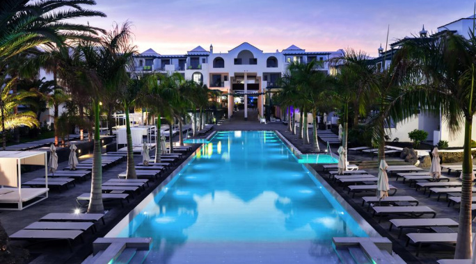 Hôtel Barceló Teguise Beach 4* Adult Only +18, Séjour Espagne & ses îles, Canaries, Lanzarote par Ôvoyages Hôtel Barceló Teguise Beach 4* Adult Only +18, Séjour Espagne & ses îles, Canaries, Lanzarote par Ôvoyages