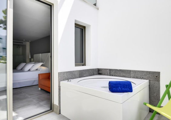 Hôtel Barceló Teguise Beach 4* Adult Only +18 Hôtel Barceló Teguise Beach 4* Adult Only +18