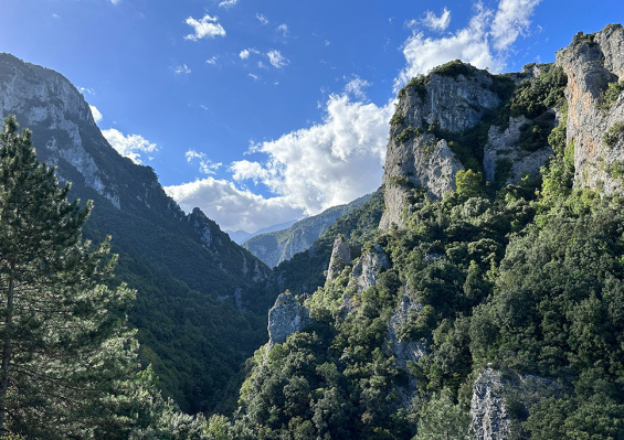 Autotour Corfou, Macédoine & les Météores Autotour Corfou, Macédoine & les Météores