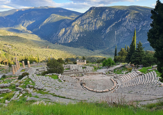 Autotour Corfou, Ioannina, Delphes & Les Météores Autotour Corfou, Ioannina, Delphes & Les Météores