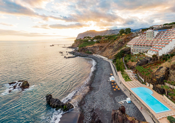 Circuit Joyaux de Madère et Orca Praia 4* Adult Only +16 by Ôvoyages Circuit Joyaux de Madère et Orca Praia 4* Adult Only +16 by Ôvoyages