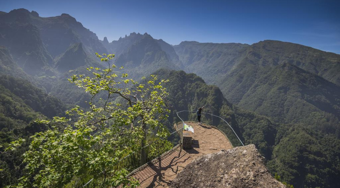 Hôtel Madeira Bright Star 4*, Séjour Portugal, Madère, Île de Madère par Ôvoyages Hôtel Madeira Bright Star 4*, Séjour Portugal, Madère, Île de Madère par Ôvoyages