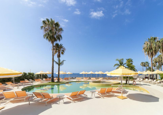 Hôtel NEXT by Savoy Signature 4* Hôtel NEXT by Savoy Signature 4*