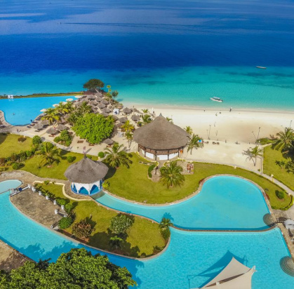 Hôtel Royal Zanzibar Beach Resort 5* + Safari 1 nuit, Combiné Tanzanie, Zanzibar par Ôvoyages Hôtel Royal Zanzibar Beach Resort 5* + Safari 1 nuit, Combiné Tanzanie, Zanzibar par Ôvoyages