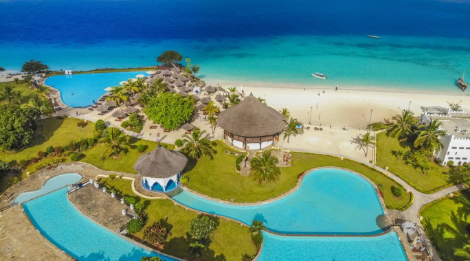 Hôtel Royal Zanzibar Beach Resort 5* + Safari 1 nuit, Combiné Tanzanie, Zanzibar par Ôvoyages Hôtel Royal Zanzibar Beach Resort 5* + Safari 1 nuit, Combiné Tanzanie, Zanzibar par Ôvoyages