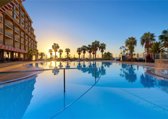 Hôtel The Views Oasis 4* Hôtel The Views Oasis 4*