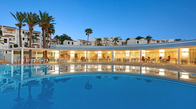 Hôtel TRH Tirant Playa 4*, Séjour Espagne & ses îles, Baléares, Minorque par Ôvoyages Hôtel TRH Tirant Playa 4*, Séjour Espagne & ses îles, Baléares, Minorque par Ôvoyages