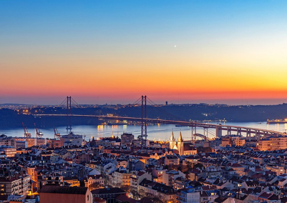 Autotour Ma Douce Algarve de Lisbonne à Albufeira 4* Autotour Ma Douce Algarve de Lisbonne à Albufeira 4*