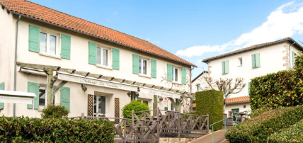 Auberge De La Tomette The Originals Relais 3*, Séjour France, Auvergne-Rhône-Alpes, Aurillac par Ôvoyages Auberge De La Tomette The Originals Relais 3*, Séjour France, Auvergne-Rhône-Alpes, Aurillac par Ôvoyages