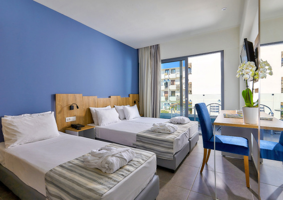 Hôtel Pollis 4* Hôtel Pollis 4*