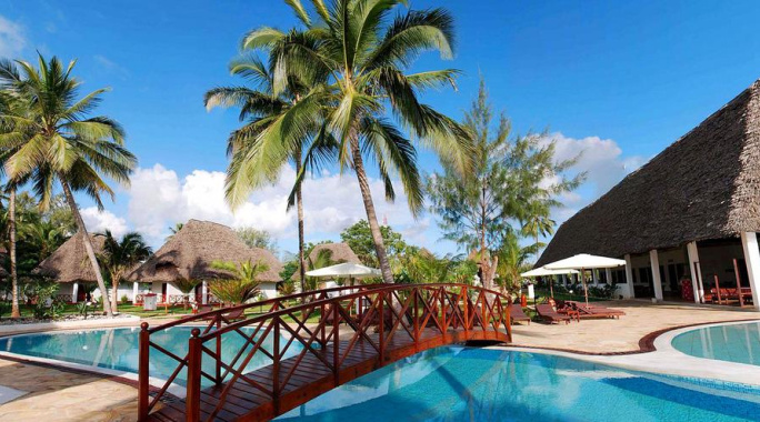 Hôtel Jaz Adonia Beach Resort 5* + Safari 1 nuit, Combiné Tanzanie, Zanzibar par Ôvoyages Hôtel Jaz Adonia Beach Resort 5* + Safari 1 nuit, Combiné Tanzanie, Zanzibar par Ôvoyages
