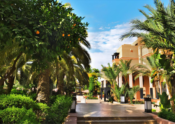 Hôtel Mövenpick Mansour Eddahbi Marrakech 5* Hôtel Mövenpick Mansour Eddahbi Marrakech 5*