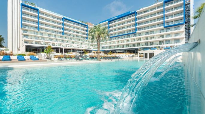 Hôtel L'azure 4*, Séjour Espagne & ses îles, Barcelone et sa région par Ôvoyages Hôtel L'azure 4*, Séjour Espagne & ses îles, Barcelone et sa région par Ôvoyages