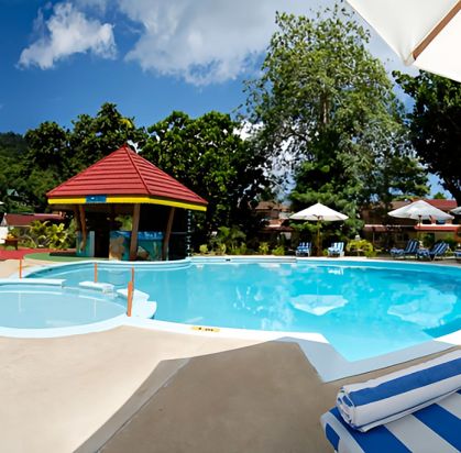 Hôtel Berjaya Praslin Resort 3*, Séjour Seychelles, Mahé par Ôvoyages Hôtel Berjaya Praslin Resort 3*, Séjour Seychelles, Mahé par Ôvoyages