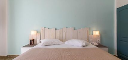 Boutique Hôtel Iris 3*, Séjour Grèce & ses îles, Cyclades, Santorin par Ôvoyages Boutique Hôtel Iris 3*, Séjour Grèce & ses îles, Cyclades, Santorin par Ôvoyages