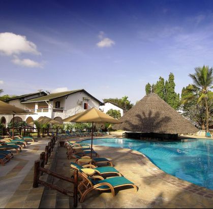 Hôtel Pinewood Beach Resort & Spa 4* + Safari 2 nuits, Combiné Kenya par Ôvoyages Hôtel Pinewood Beach Resort & Spa 4* + Safari 2 nuits, Combiné Kenya par Ôvoyages