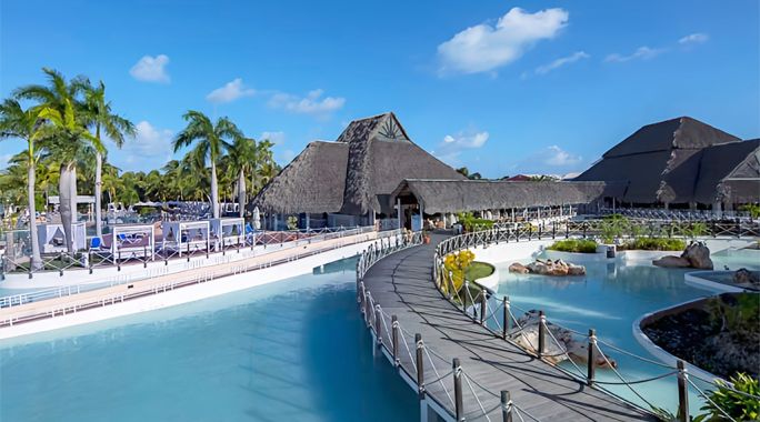 Hôtel Royalton Hicacos Resort & Spa 5* Adult Only +18, Séjour Cuba par Ôvoyages Hôtel Royalton Hicacos Resort & Spa 5* Adult Only +18, Séjour Cuba par Ôvoyages